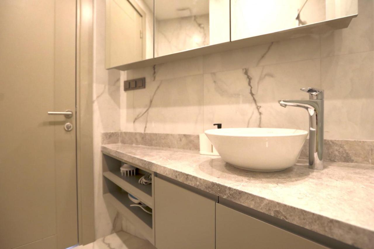 Excellent Flat W 360 Bosphorus View In Cihangir Estambul Exterior foto